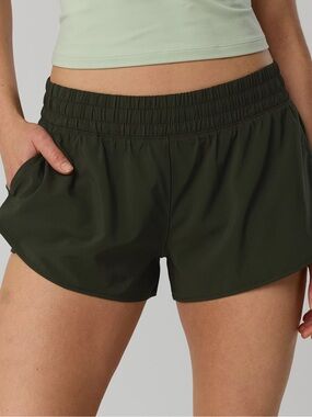 offline by aerie 2” hot stuff short in olive green